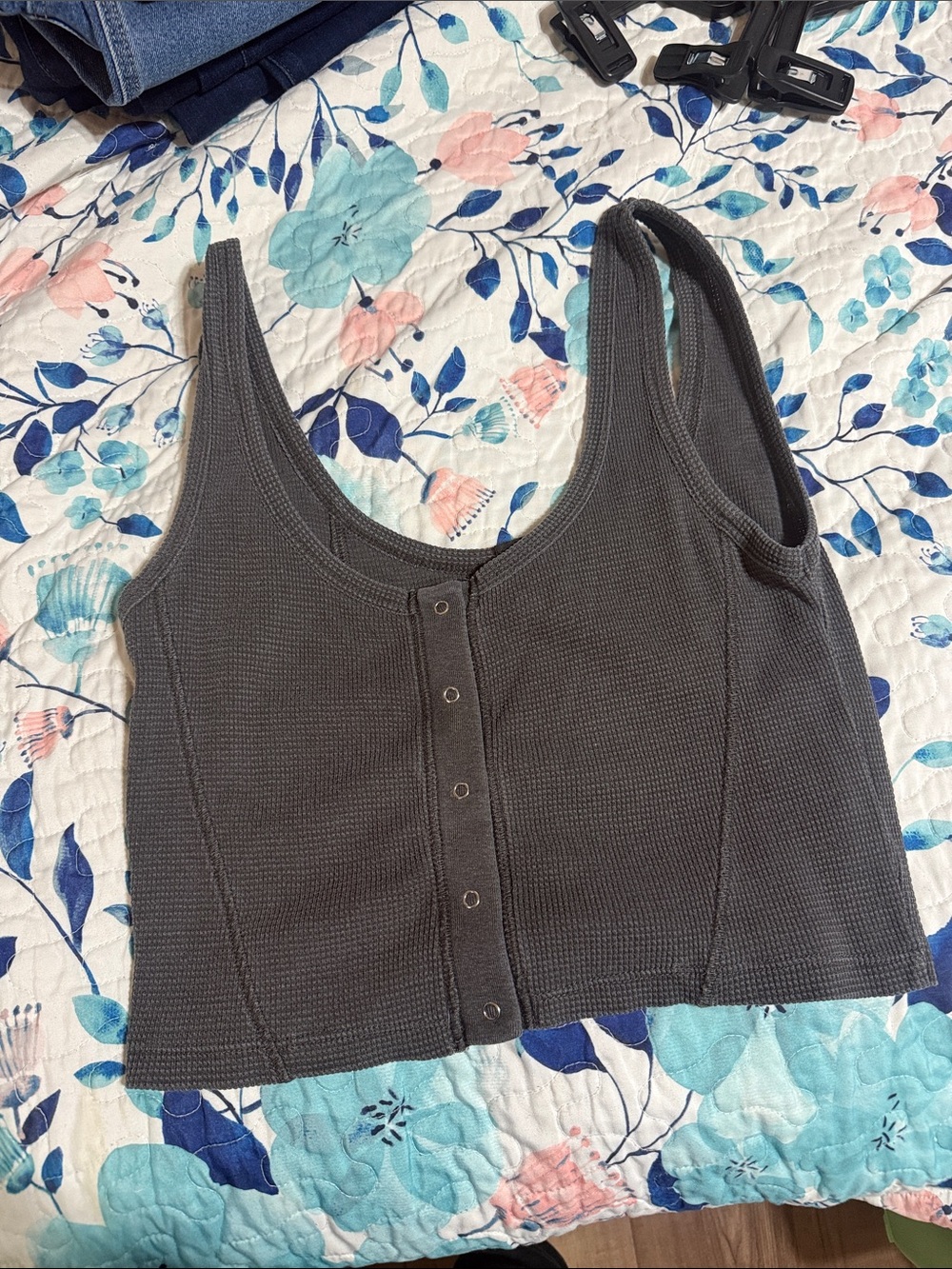 Forever 21 Button-Front Waffle Tank Top - Gray